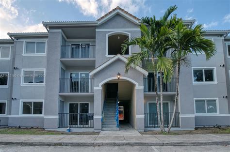 Resia Biscayne Drive Apartments for rent in Homestead, FL. . Apartments for rent in homestead